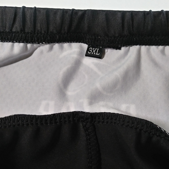 Men's Black & Red 3D Padded Cycling Shorts - Picture 9 of 9